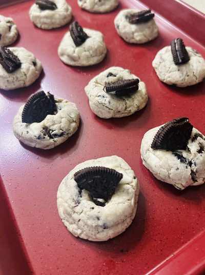 Cookies-and-cream cookies